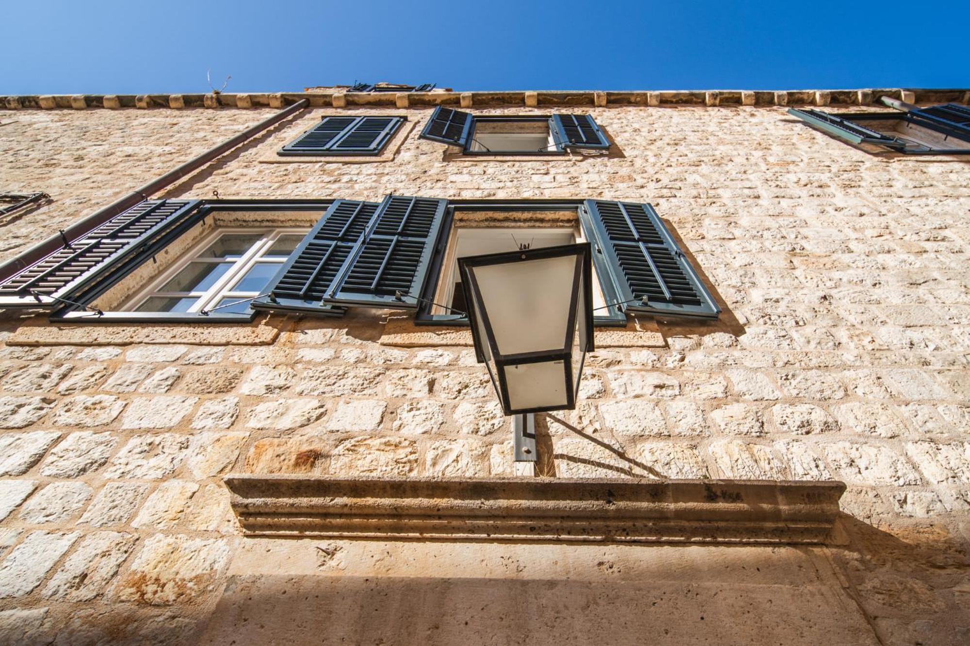 Apartment Sunce Palace With Free Offsite Parking