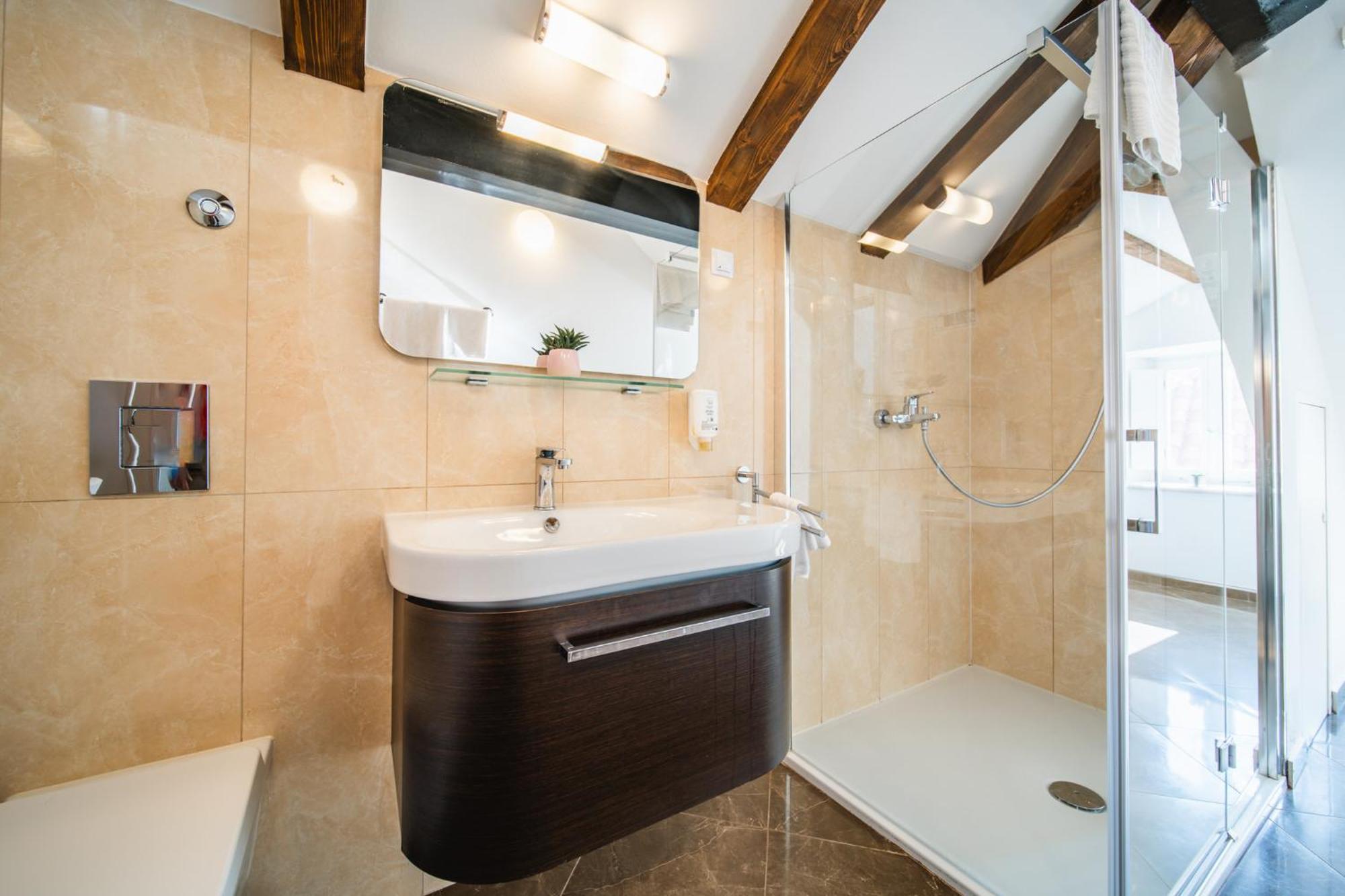 Apartment Sunce Palace With Free Offsite Parking *