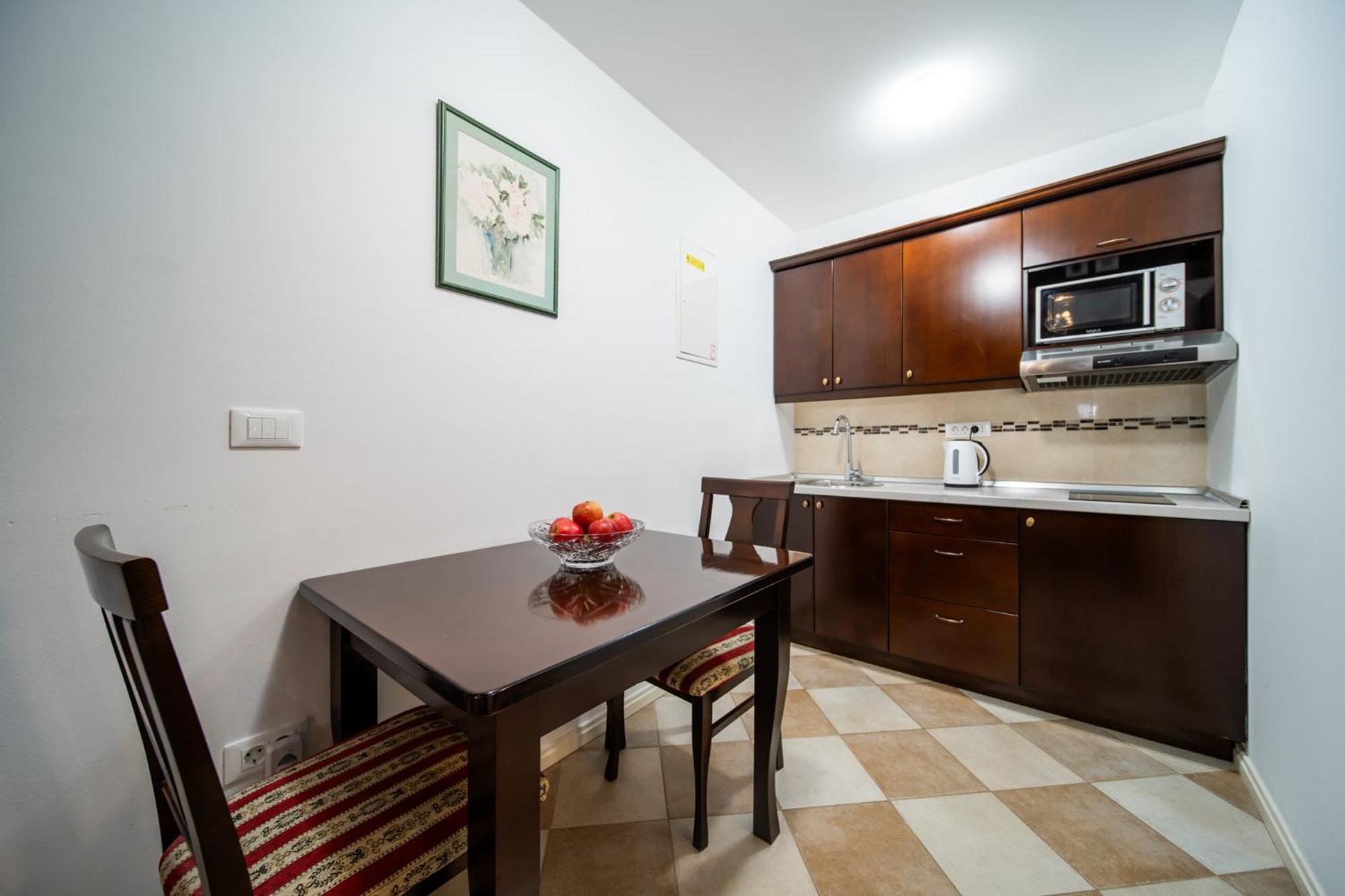 Sunce Palace With Free Offsite Parking *
