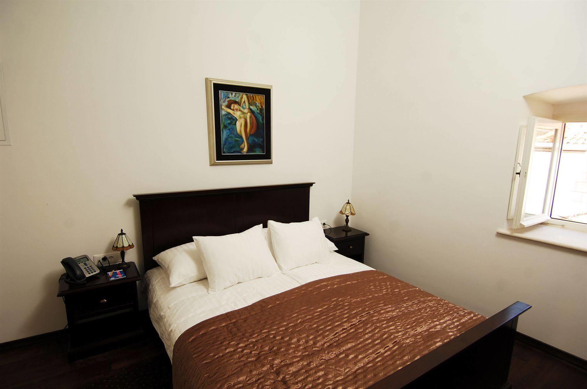 Sunce Palace With Free Offsite Parking Apartment Dubrovnik