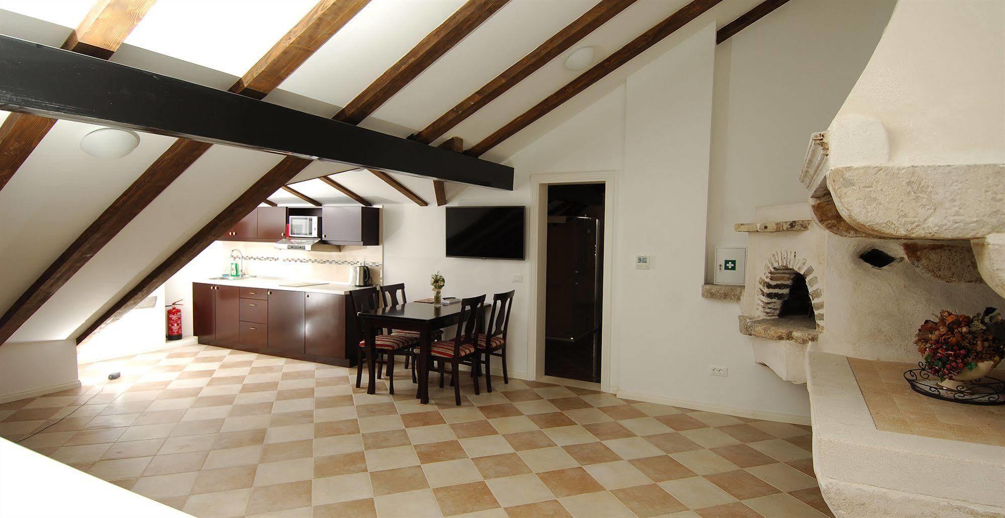 Apartment Sunce Palace With Free Offsite Parking *
