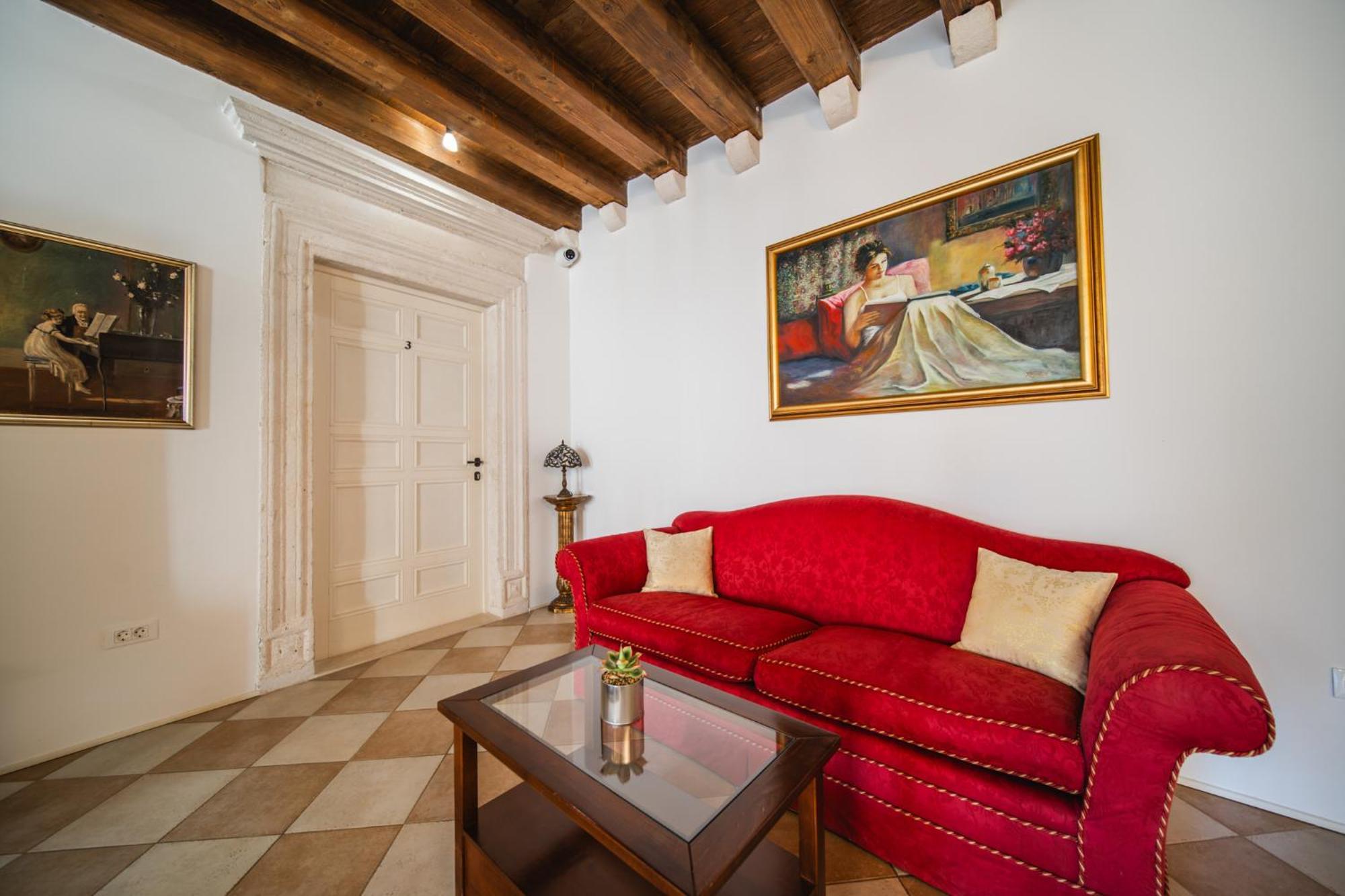 Leilighet Sunce Palace With Free Offsite Parking *